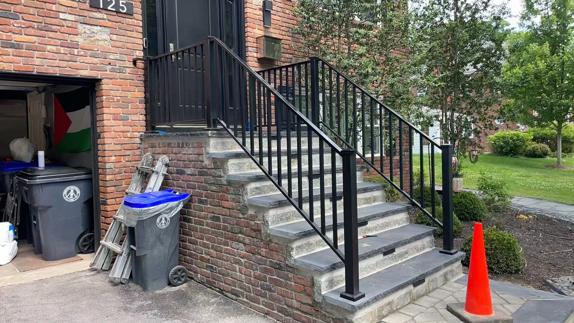 f4be231c9dfb1c692fe3243400bf2a32 — #P-0307 — RAIL — Custom Iron Works by JYC Steel NYC