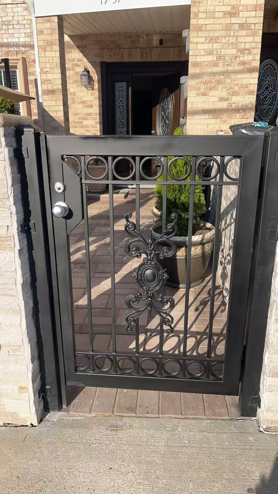 a8ecc1b15599e4fa36e2d1c876323592 — #P-0317 — GATE — Custom Iron Works by JYC Steel NYC