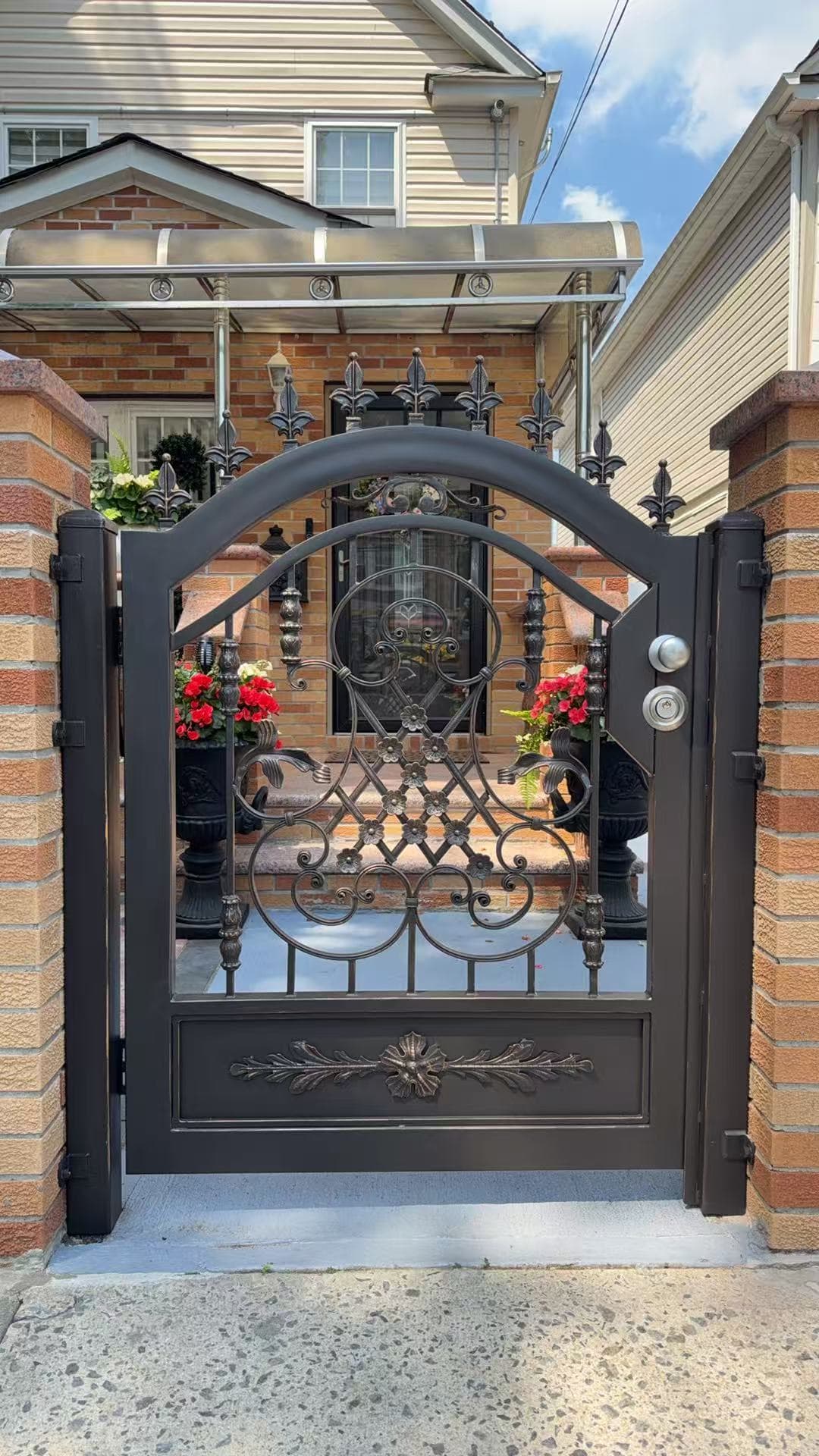 dfefba5bcfecd798b72c2d32ad7807f2 — #P-0370 — GATE — Custom Iron Works by JYC Steel NYC