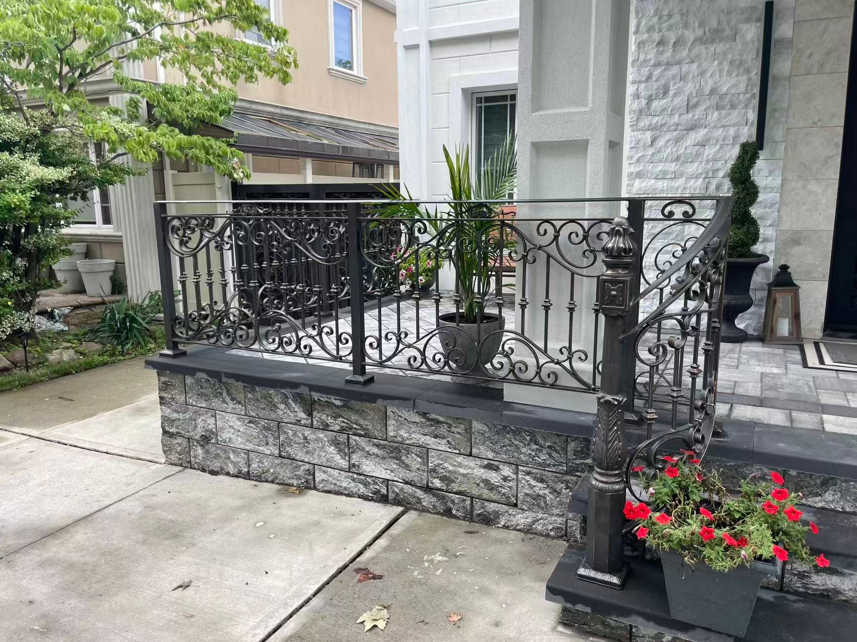 ba21fcdeb7688f2aea71c22a5e74fb29 — #P-0500 — FENCE — Custom Iron Works by JYC Steel NYC