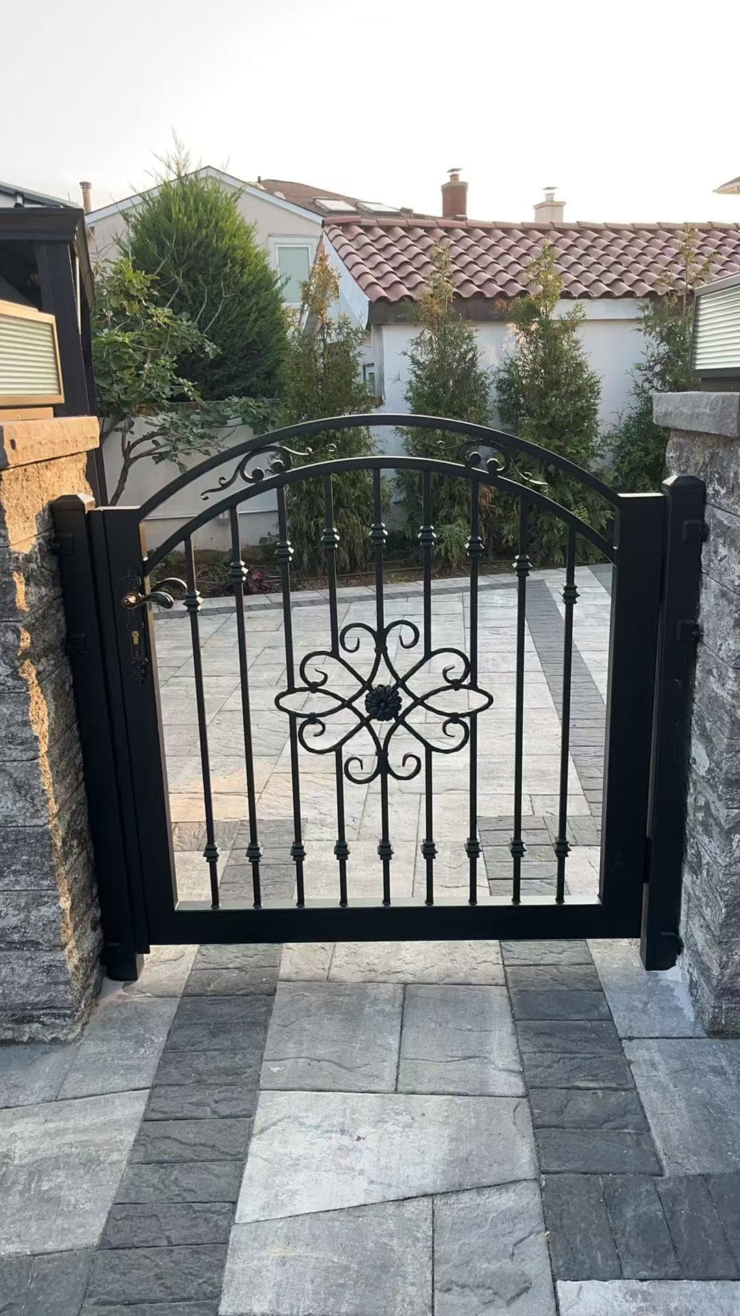 170e69207edd13188dbc30b32fb4325f — #P-0542 — GATE — Custom Iron Works by JYC Steel NYC